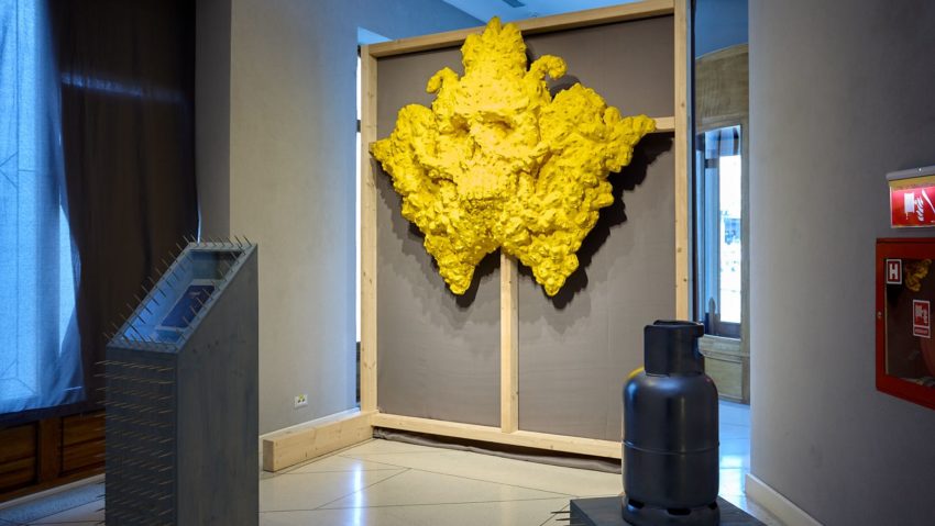 Romanian Creative Week a închis expoziția „Malleus Maleficarum”, găzduită de Palatul Braunstein, și a sesizat Poliția după compromiterea expoziției care include o carte de patrimoniu a Muzeului Național Brukenthal