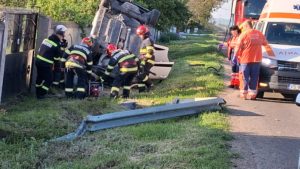 Vaslui: Accident pe DJ 248, la Rateșu Cuzei: un autoturism s-a răsturnat în afara carosabilului