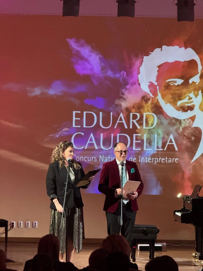 Prezinta-Gala-Laureatilor-Dalia-Simona-Rusu-Persic-Virgil-Prisacariu