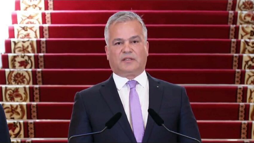Premierul desemnat, Adrian Veştea, nu va mai candida pentru conducerea PNL