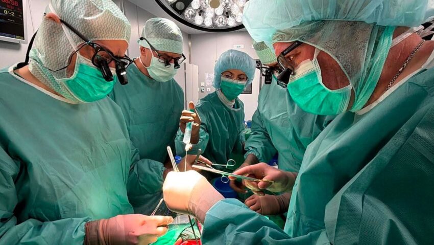 (AUDIO) Iași: Primul transplant de cord din Moldova reaprinde discuțiile despre Institutul Regional de Medicină Cardiovasculară