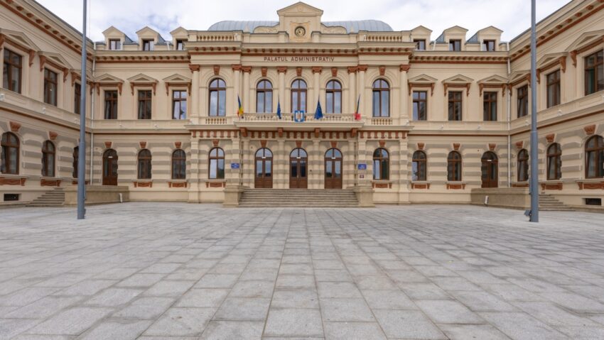 (AUDIO/FOTO) Palatul Administrativ din Bacău, redeschis publicului după modernizarea prin PNRR
