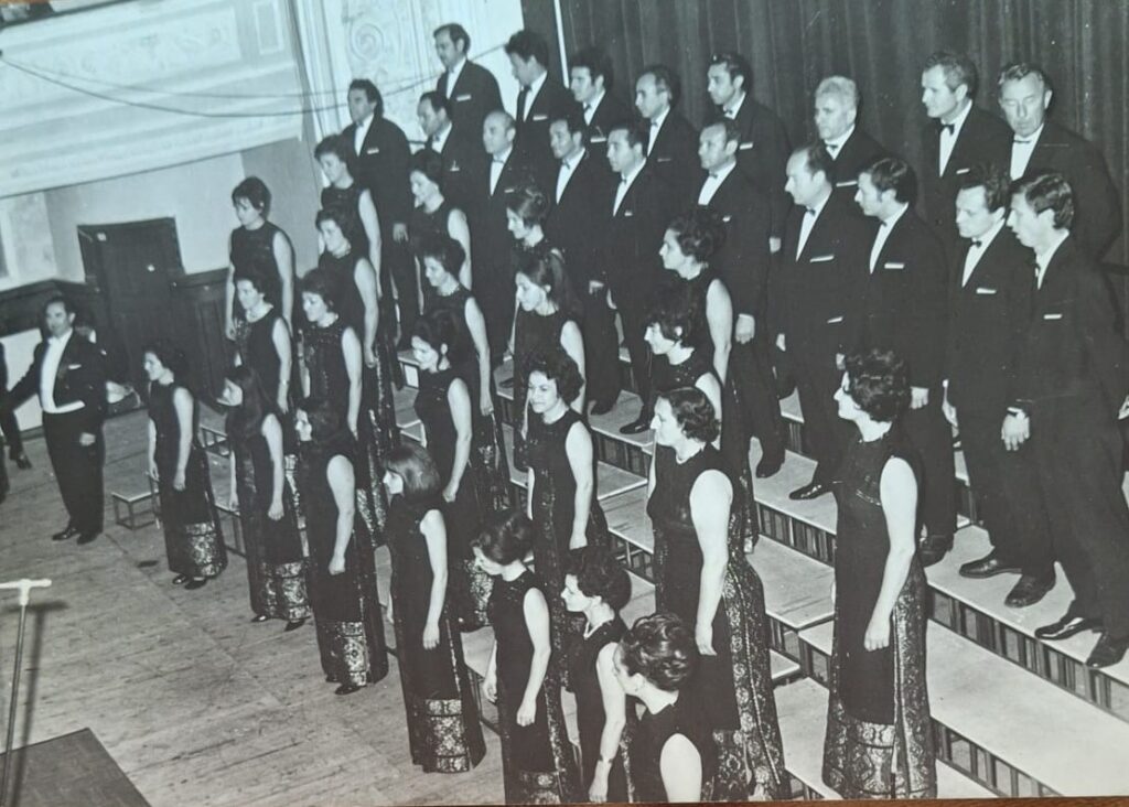 Camerata la Concursul de la Debrecen. 1974