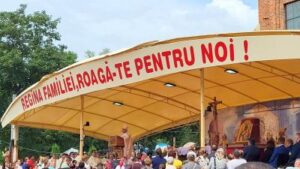 Suceava: Pelerinaj la Sanctuarul Maicii Domnului de la Cacica