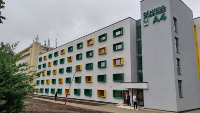 (AUDIO/FOTO) Studenții USV Iași vor avea condiții noi de cazare. Căminul A4 a fost modernizat