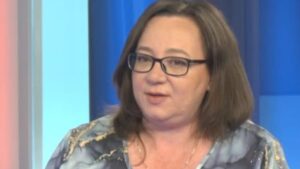 #StareaEducației (INTERVIU) ”Bac Pentru Viitor”, o nouă șansă pentru adulții care vor să-și schimbe parcursul profesional. Oana Sergentu, președinte ”Asociația Învață pentru tine”: „Pentru un adult care revine la studiu după ani de pauză, dificultatea nu este doar materia, ci și recâștigarea exercițiului învățării, mai ales atunci când timpul și responsabilitățile zilnice fac procesul mult mai greu.”