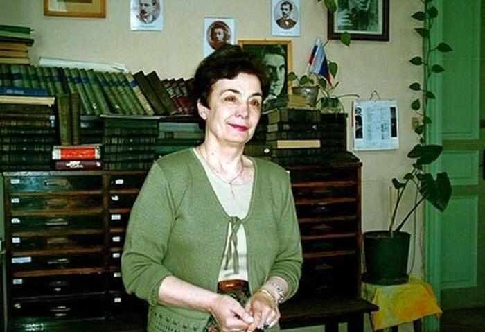 (promo) Avangarda rusă, între manifest, literatură și revoluția formelor. Dialog cu prof. univ. dr. Livia Cotorcea în emisiunea de vineri, 11 septembrie 2026, h 20:30, Radio Iași, cu Dumitru ȘERBAN