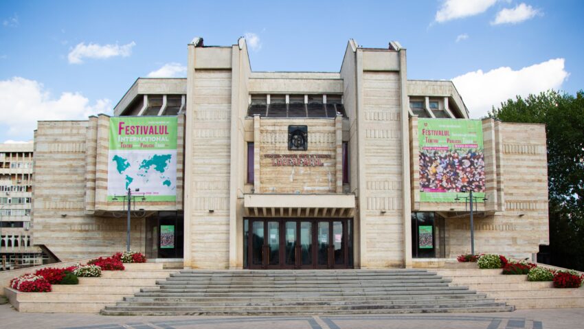 Ediția XIX a Festivalului Internațional de Teatru pentru Publicul Tânăr Iași, pregătită de start