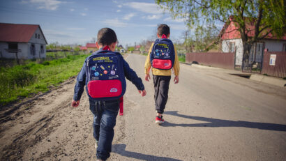 Raport „Start în educație”: Familia, mai aproape de grădiniță – 7 din 10 directori observă o implicare mai mare a părinților după participarea în proiect