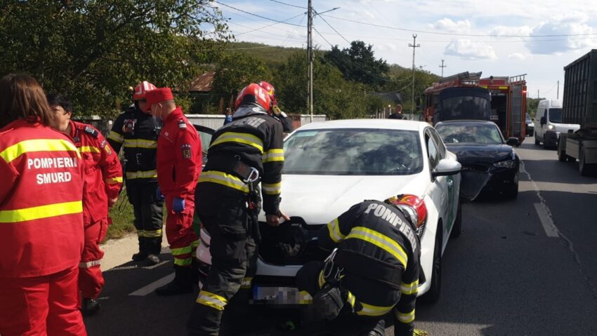 Vaslui: Trei maşini implicate într-un accident rutier pe DN 24, în Muntenii de Jos