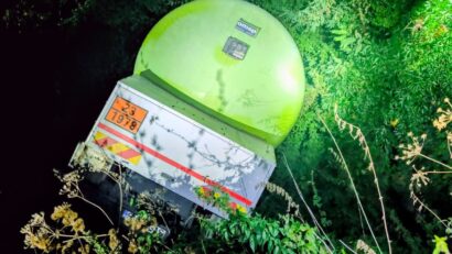 Neamț: Accident pe DN15C. O autocisternă încărcată cu propan a ieșit de pe carosabil