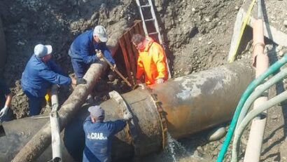 (AUDIO) Avaria de la Dărmănești, în curs de remediere. Compania Regională de Apă Bacău estimează finalizarea lucrărilor în această noapte