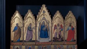 (AUDIO) SACRUM: Când istoria prinde aripi – Palatul Culturii își trăiește veacul de lumină