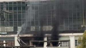 (UPDATE) Incendiul de la CET Iași a fost lichidat. Orașul rămâne fără apă caldă și căldură până la remedierea avariei