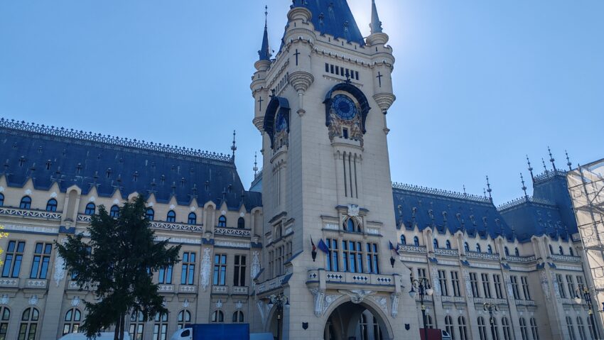 (AUDIO) Infiltrații de apă la Palatul Culturii din Iași: noul manager interimar va cere o evaluare amănunțită a stării clădirii