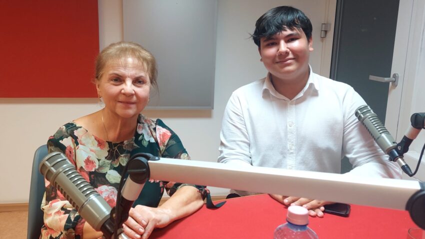 #StareaEducației (INTERVIU) Uniforma școlară, între disciplină și libertate. Mioara Pește, directorul Școlii Gimnaziale ”Nicolae Iorga” Iași: „Uniforma nu elimină nici bullying-ul, nici competiția, nici micile sau marile răutăți între copii, dar contribuie la crearea unei atmosfere specifice unei instituții în care se învață.” Alexandru Manole, președintele CJE Iași: ”Suntem de acord că la școală trebuie să purtăm o ținută decentă, trebuie să fim în limitele Statutului elevului. Însă respingem ferm introducerea unei uniforme obligatorii.”