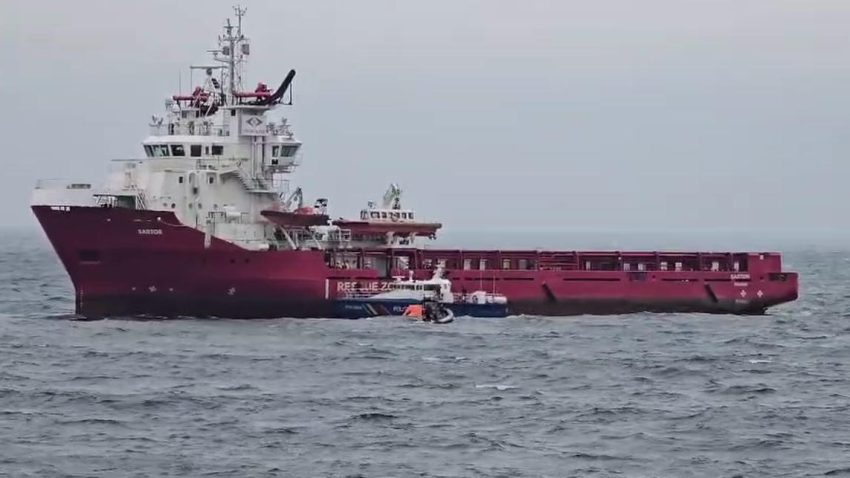 (UPDATE) Nava lovită de o dronă în Marea Neagră