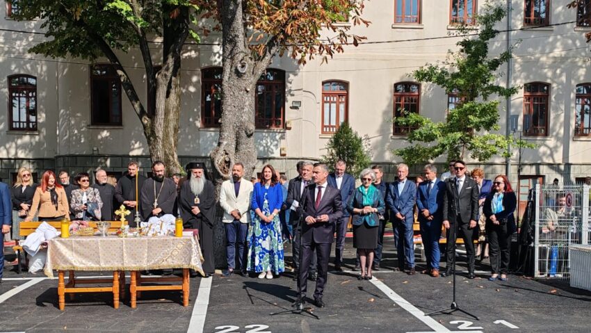 (AUDIO) Colegiul Național „Mihai Eminescu” din Iași și-a redeschis porțile după ample lucrări de modernizare