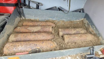 Iaşi: Proiectile explozive neexplodate de calibru 150 milimetri, ridicate de pirotehniştii ISU de pe şantierul autostrăzii A8
