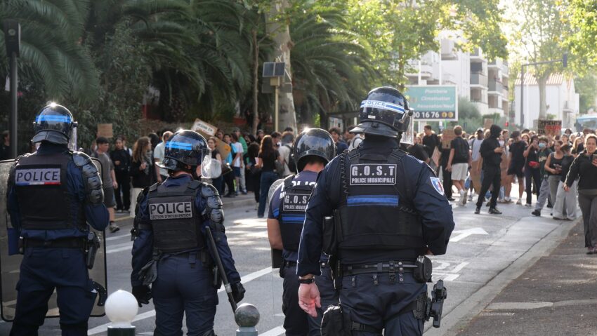 Elevii de liceu care protestează în Franţa consideră că măsurile promise de guvern sunt insuficiente pentru a renunţa la mobilizare