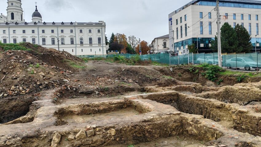 (AUDIO/FOTO) Mărturii ale Iașului de acum trei secole, scoase la lumină în urma unor săpături arheologice